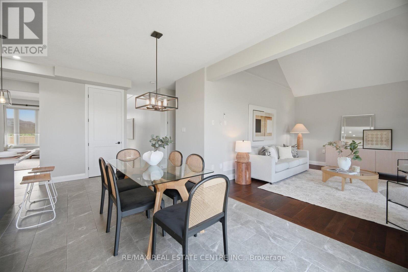 1 GRUNDY CRESCENT - Image 21
