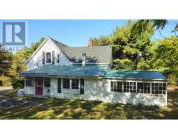 Sunroom - 2526 Highway 1, Upper Clements, NS B0S1A0 Photo 7