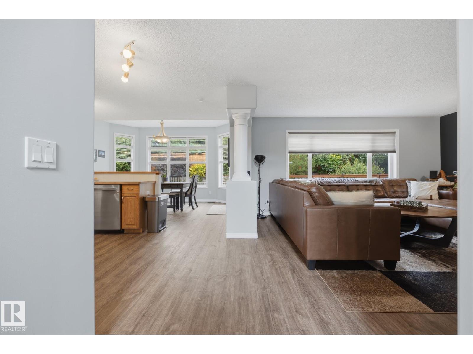 15 ORCHID PL - Image 20