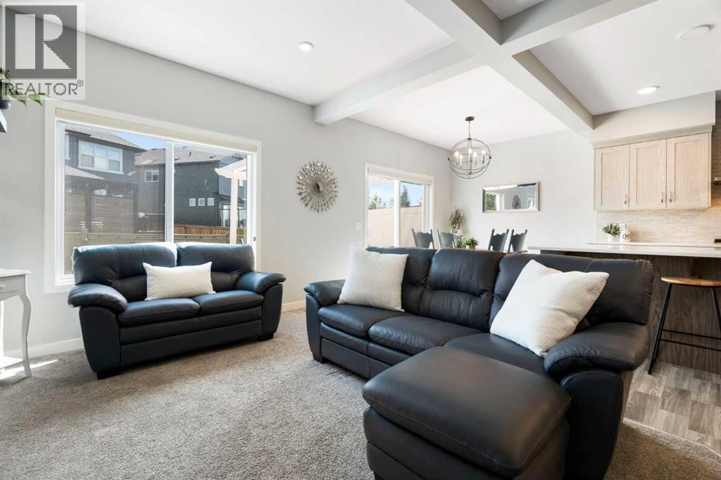 642 Kingsmere Way Southeast - Photo 8