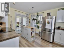 6315 Tower Road, Sechelt, BC V7Z0T7 Photo 12