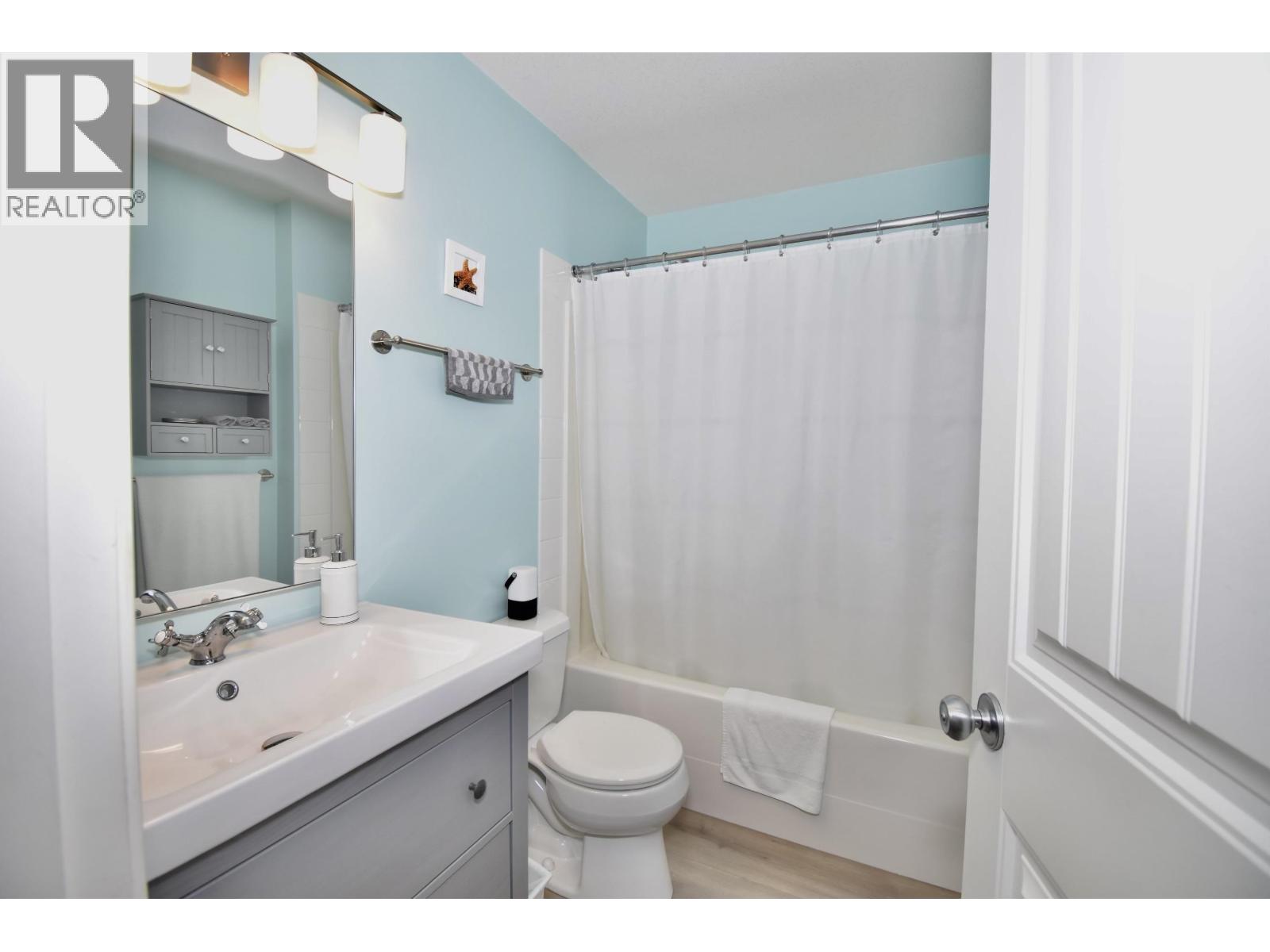 6315 TOWER ROAD, Sechelt
