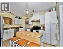 6315 Tower Road, Sechelt, BC V7Z0T7 Photo 14