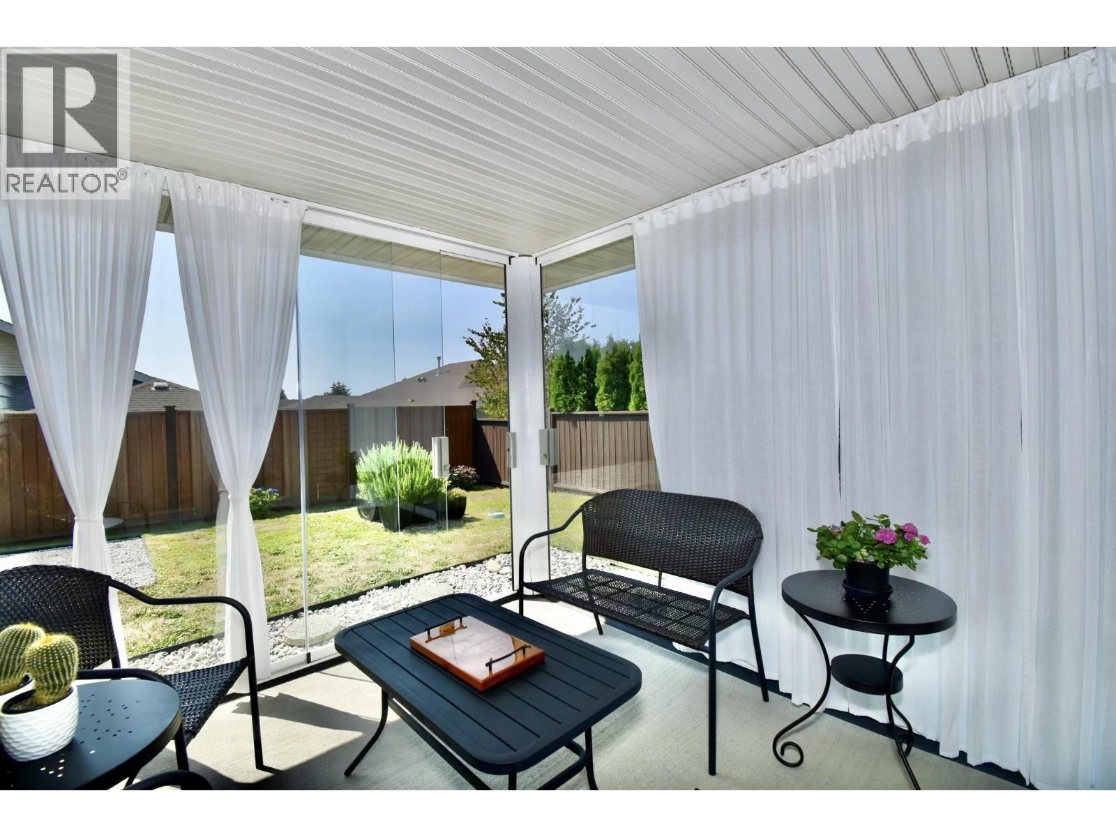 6315 TOWER ROAD, Sechelt