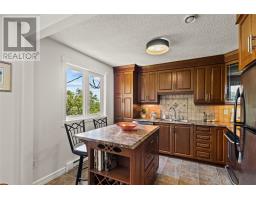 86 Highland Drive thumbnail 14