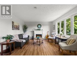 86 Highland Drive thumbnail 8