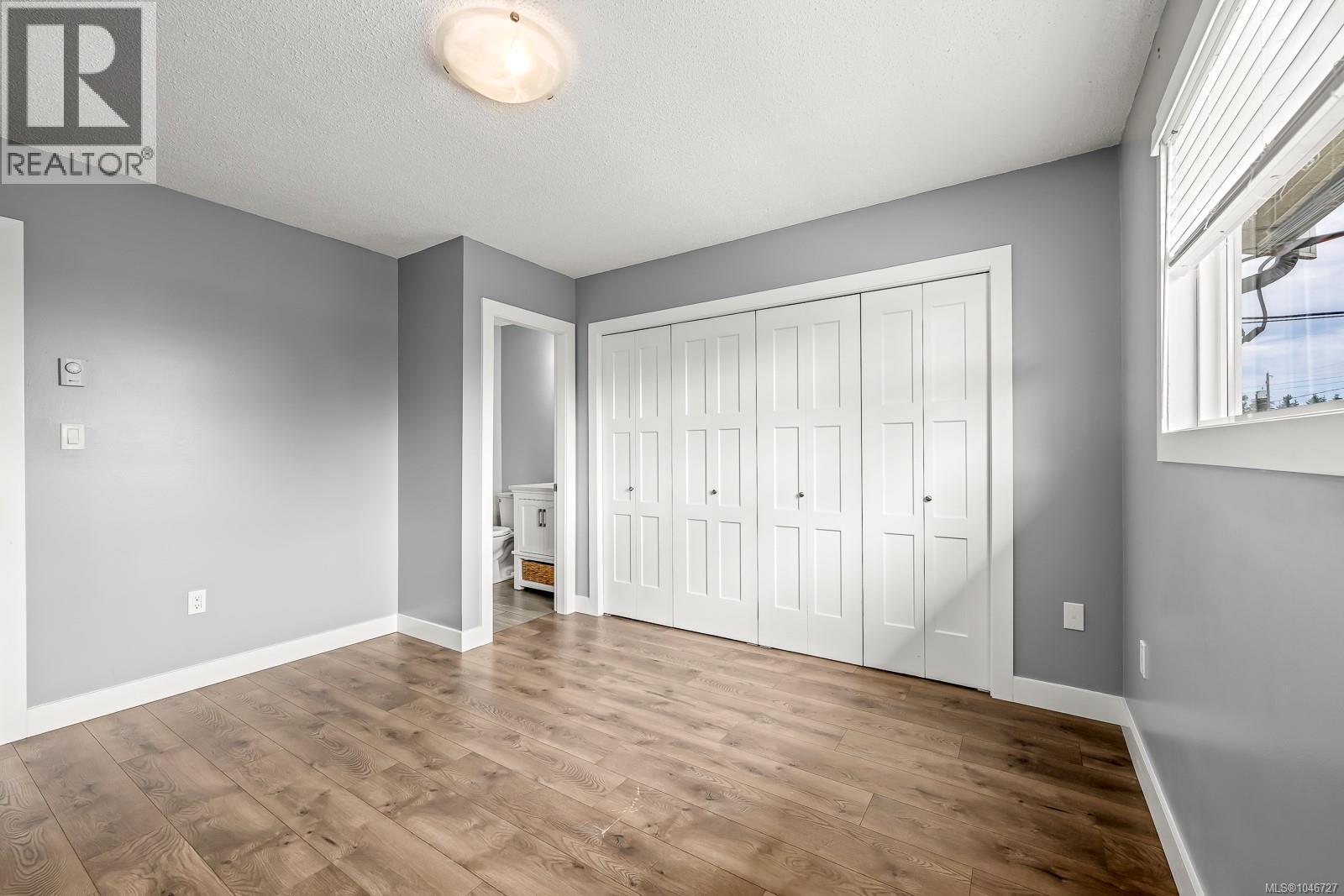 3303 Seventh St - 8
