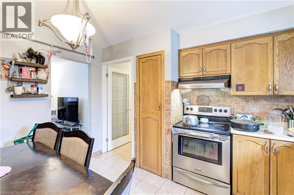 78 MARKSON Crescent - 14