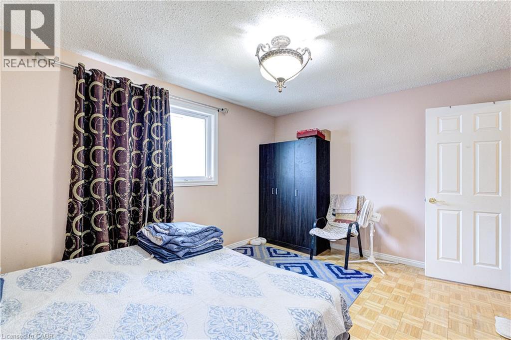 78 MARKSON Crescent - 16