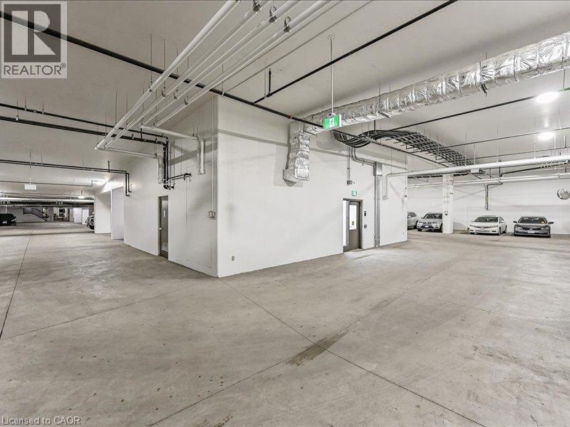 #606 104 GARMENT Street - Image 35