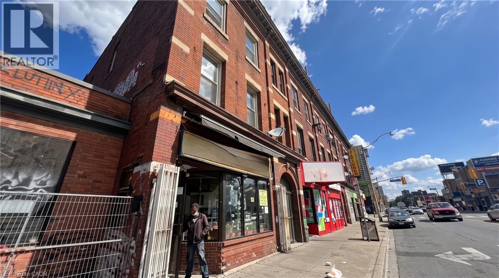 433 KING Street E