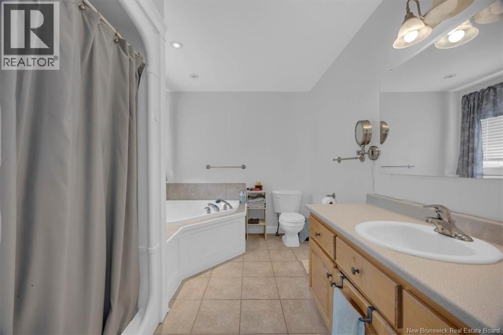 8 Devonayer Court - 17
