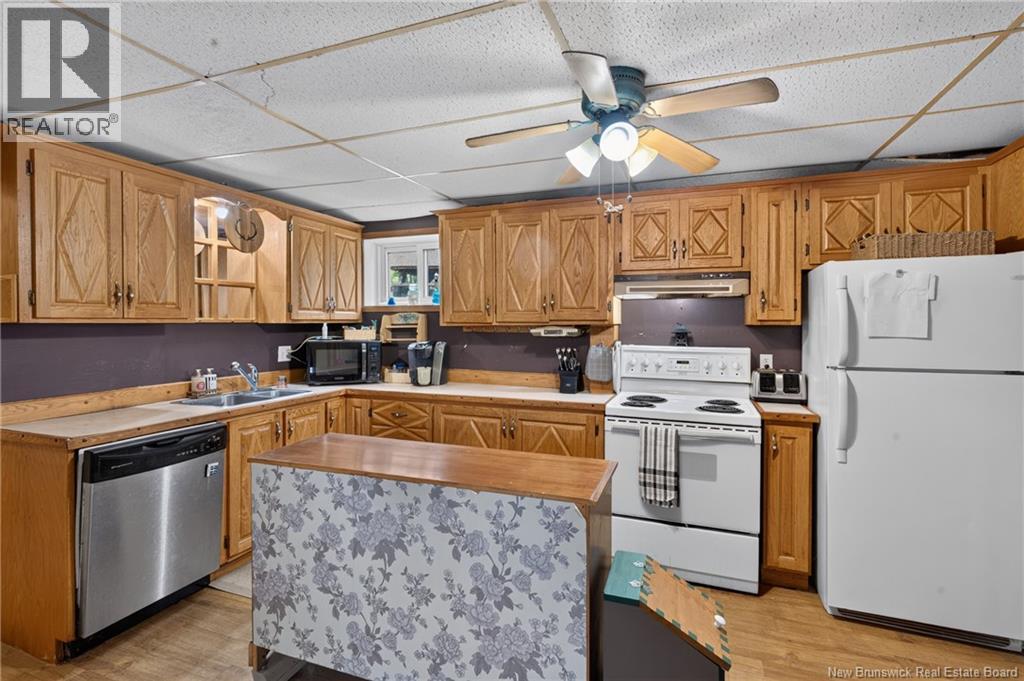 108 Baybreeze Drive - Image 29