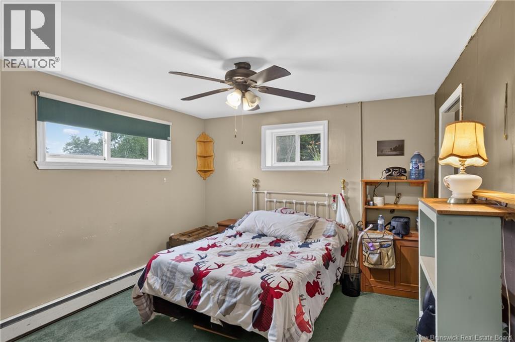 108 Baybreeze Drive - Image 32