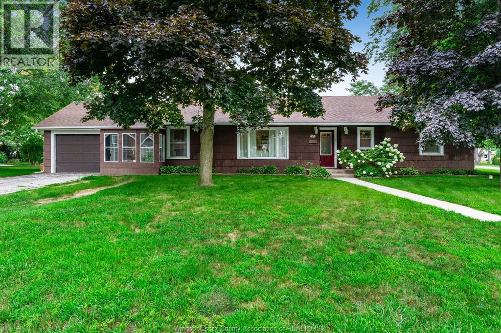Property for sale at 35 Grace AVENUE