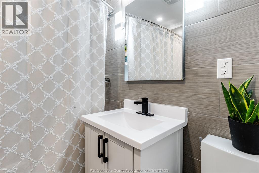 35 Grace AVENUE - Image 20