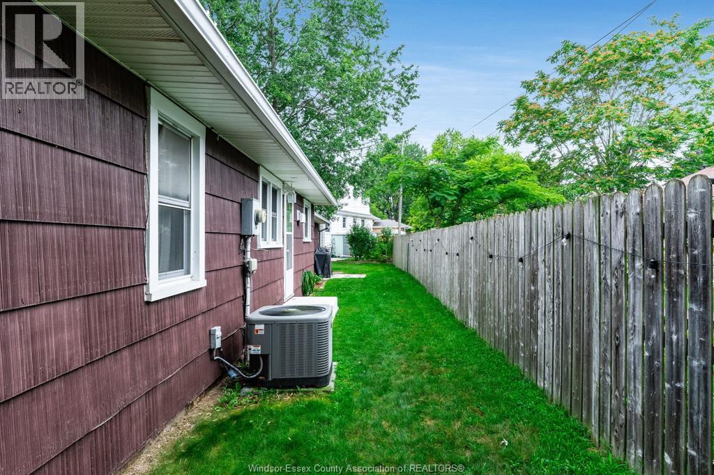 35 Grace AVENUE - 29