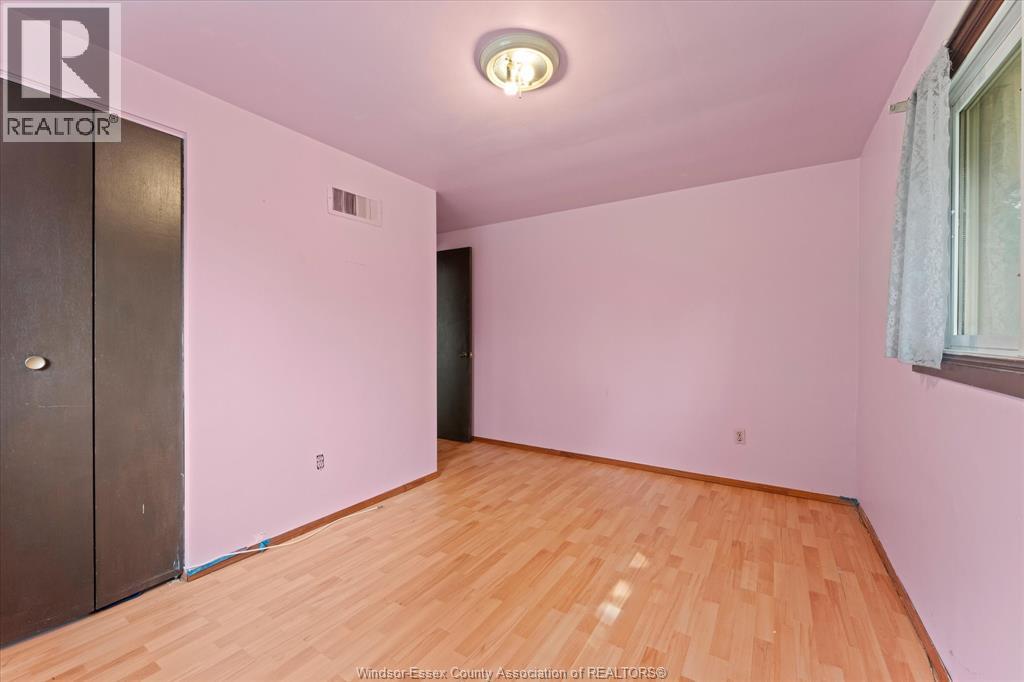 5860 Ninth STREET - Image 19