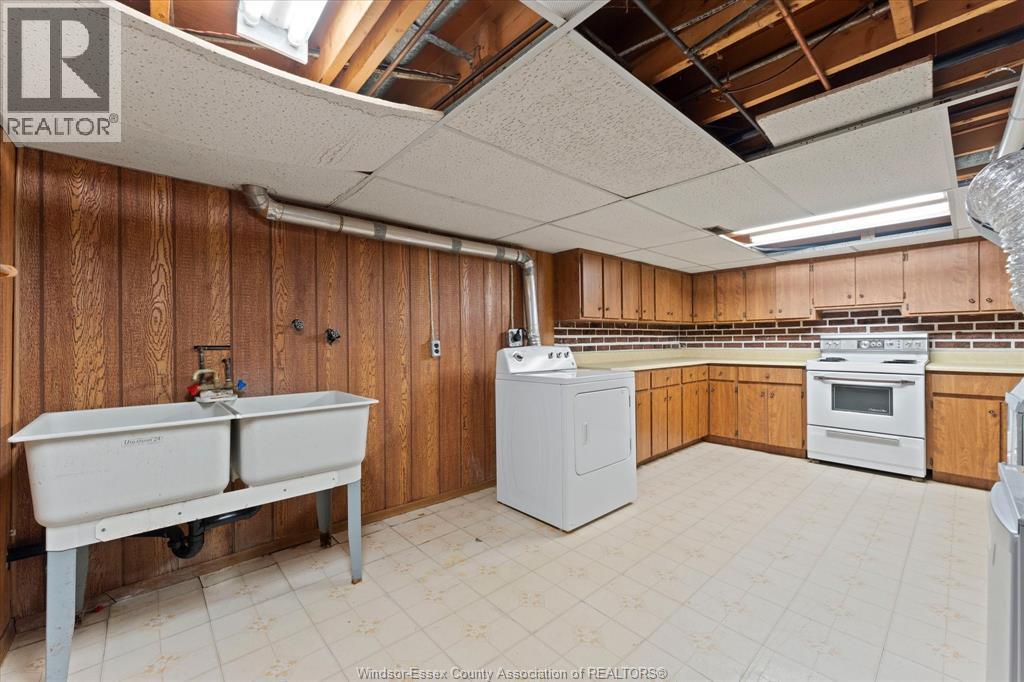 5860 Ninth STREET - Image 27