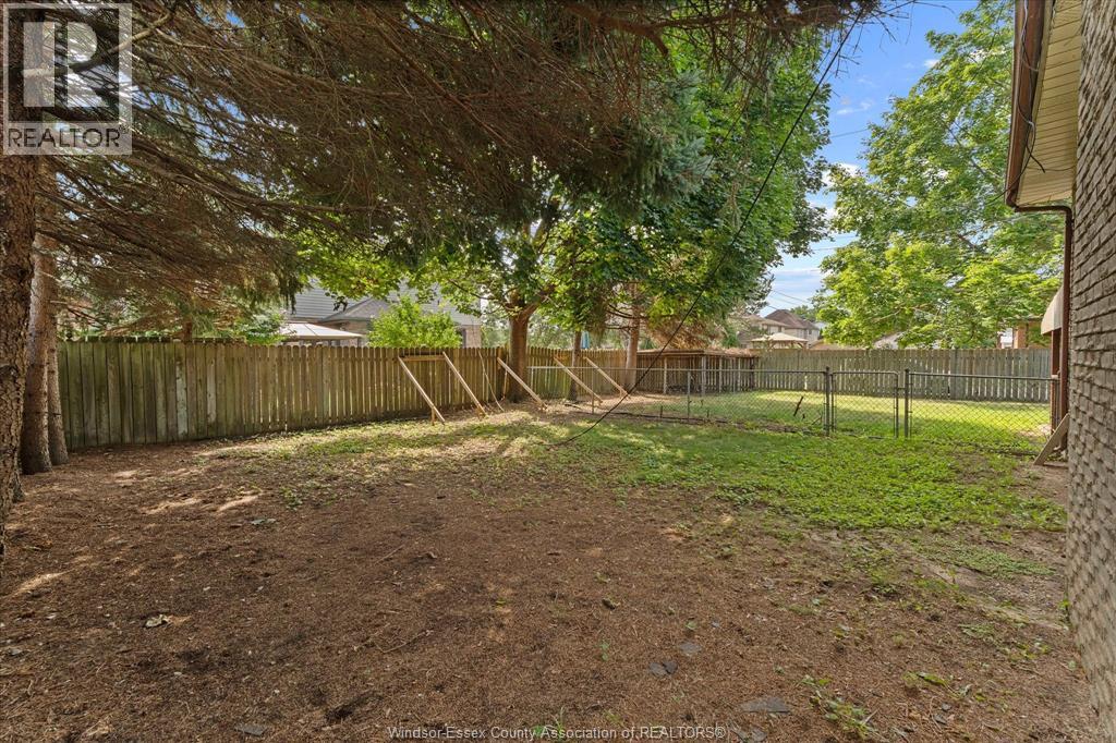5860 Ninth STREET - Image 37