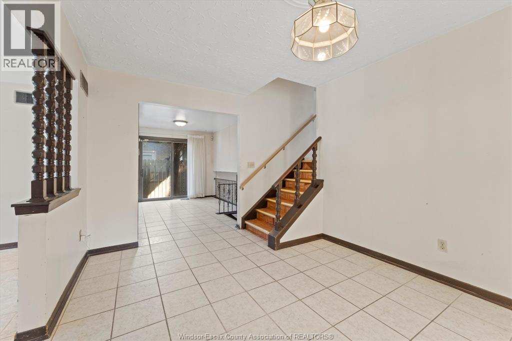 5860 Ninth STREET - 7