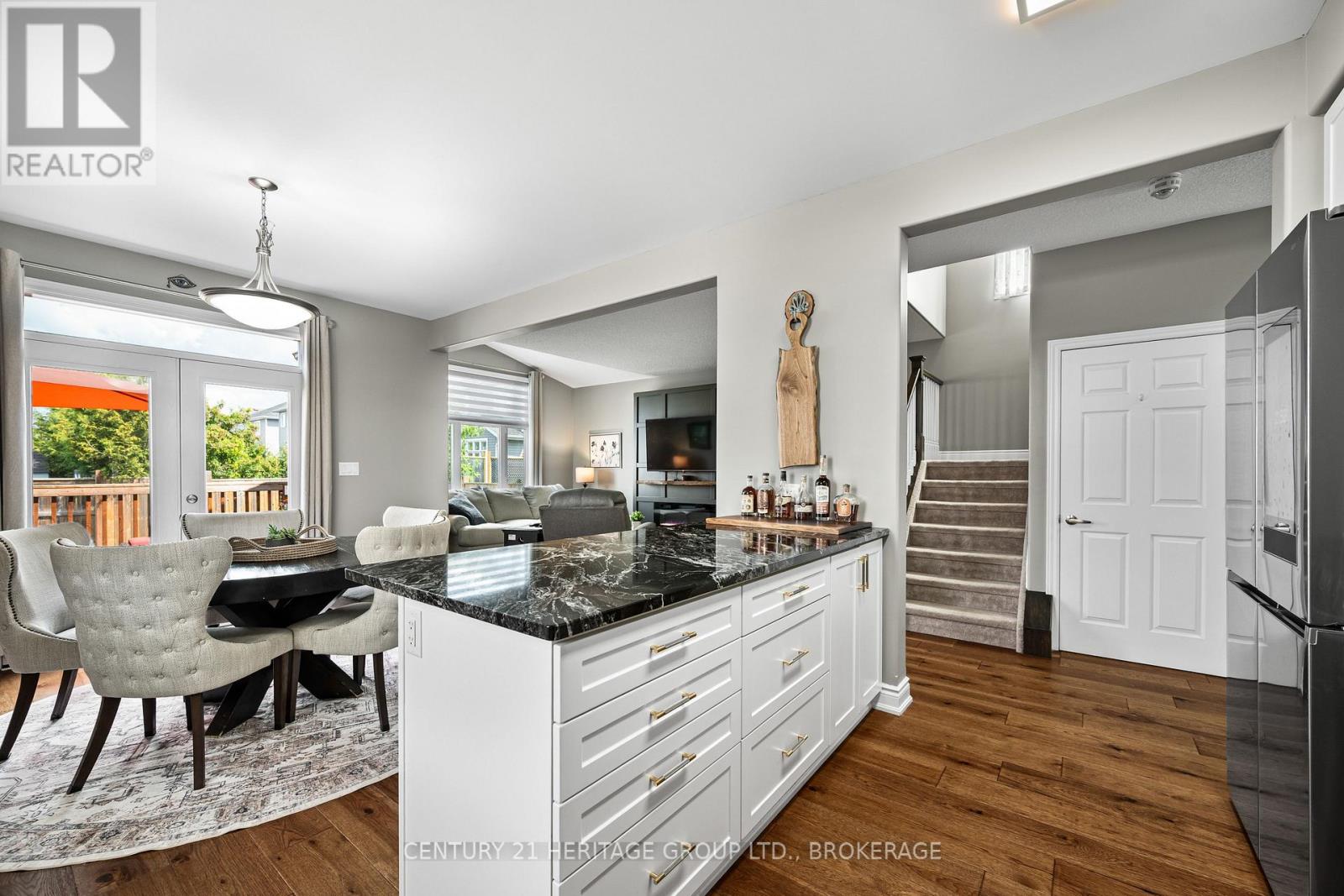1530 ALBANY DRIVE - Image 10