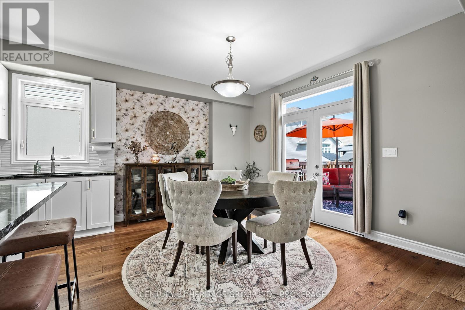 1530 ALBANY DRIVE - Image 11