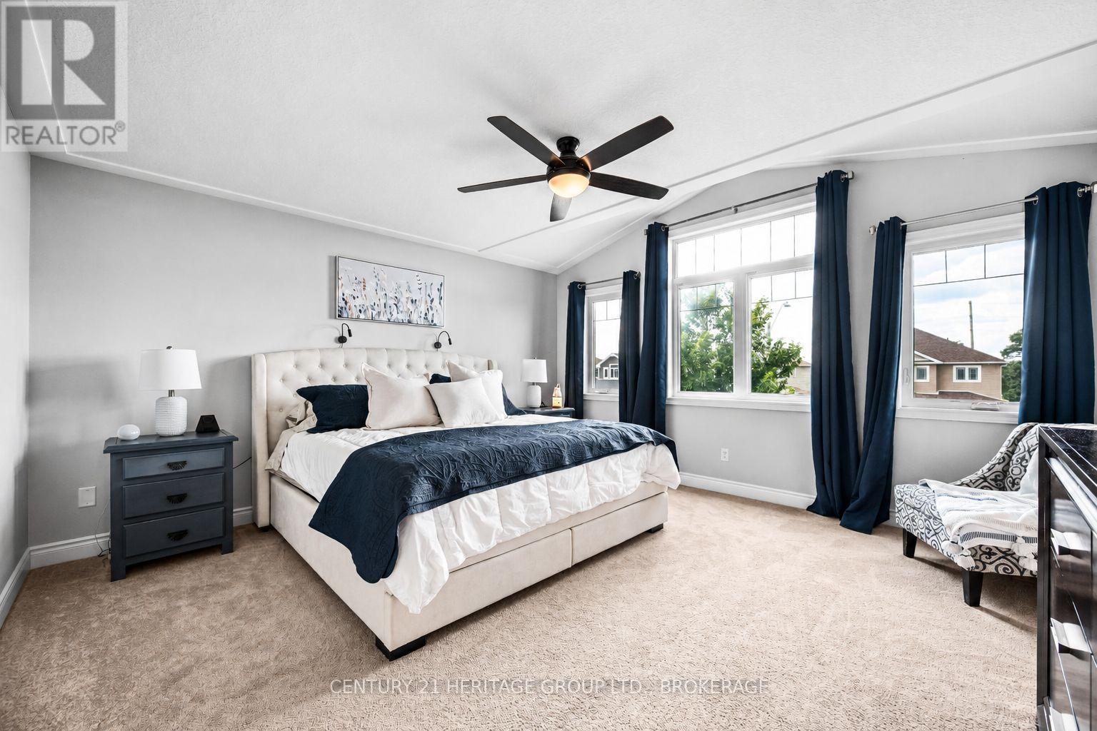 1530 ALBANY DRIVE - Image 13