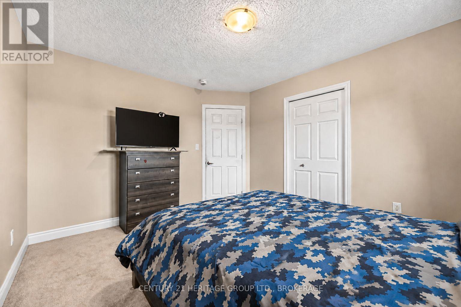 1530 ALBANY DRIVE - Image 19