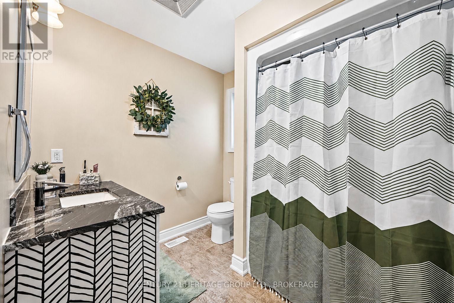 1530 ALBANY DRIVE - Image 22