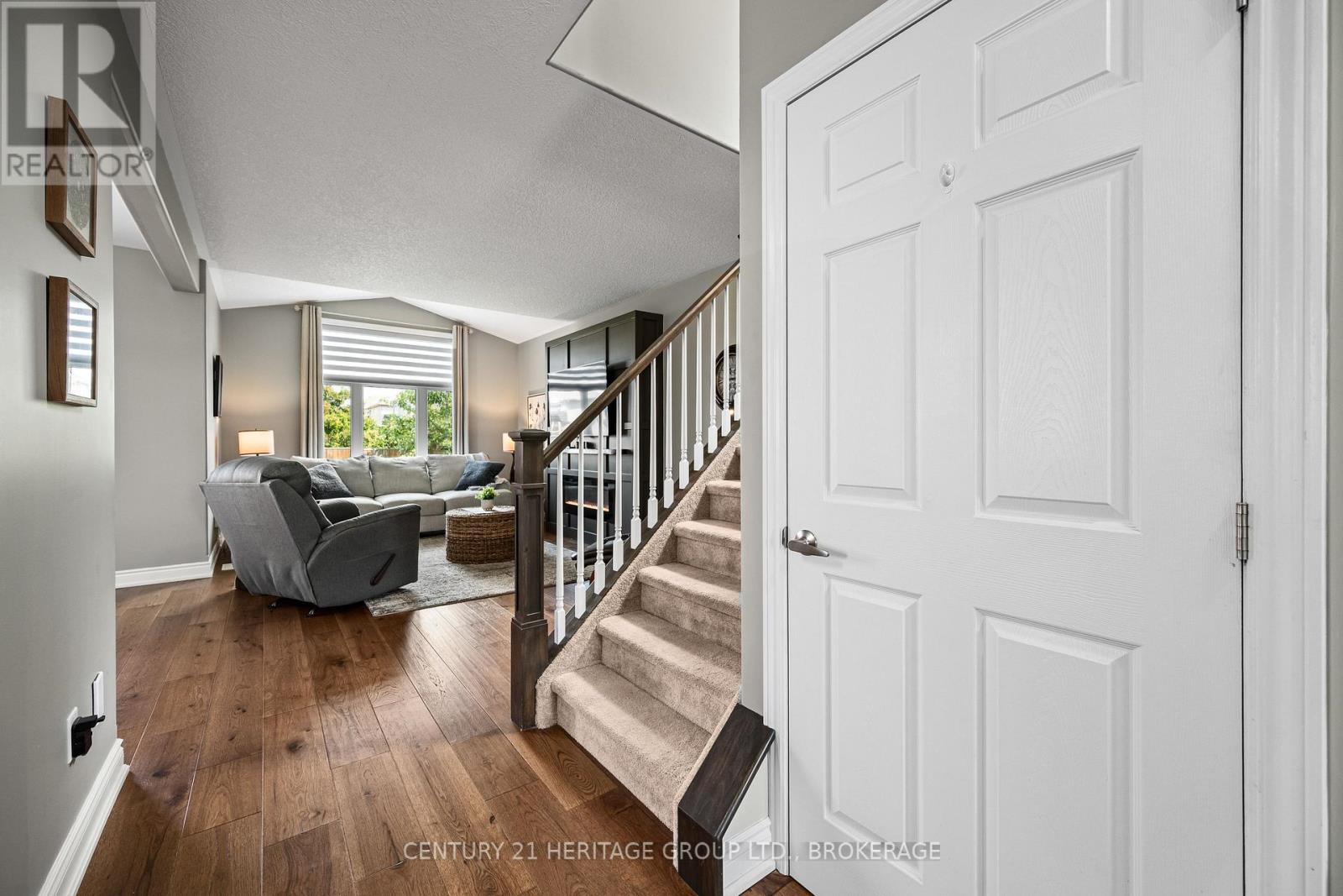 1530 ALBANY DRIVE - Image 4
