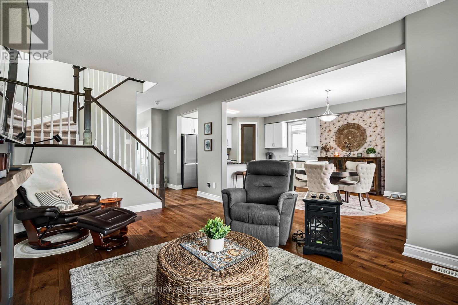 1530 ALBANY DRIVE - Image 6