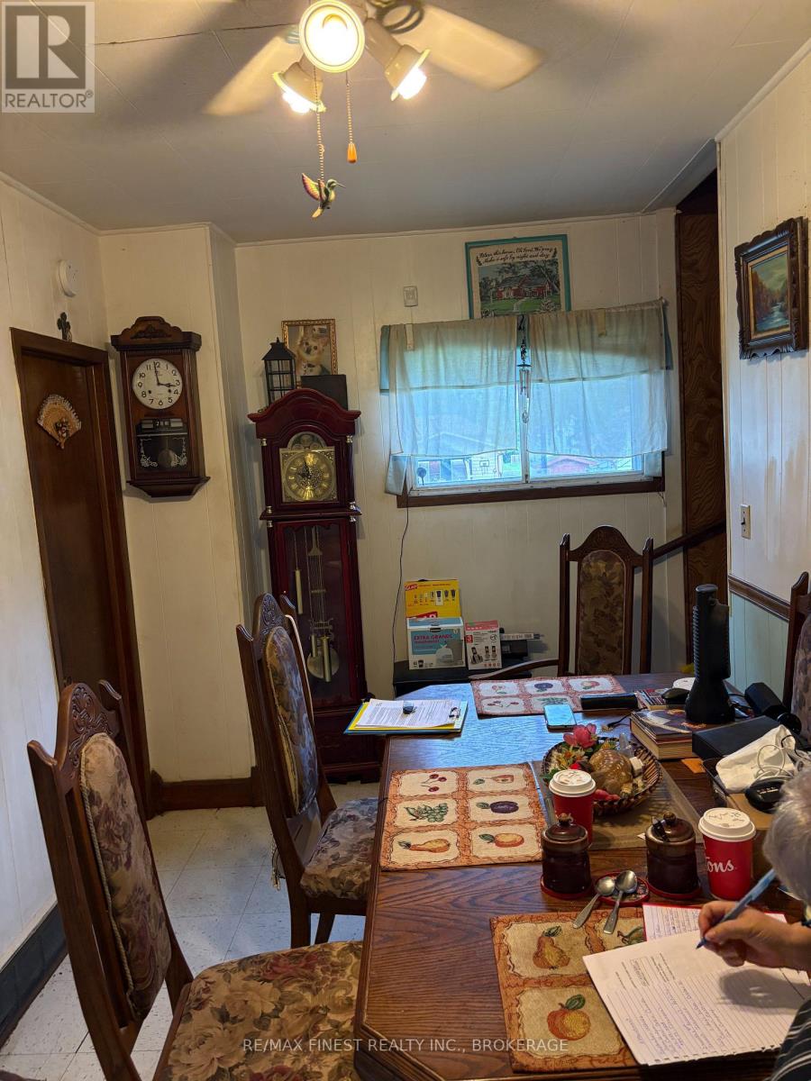 226 DANIS AVENUE - Image 10