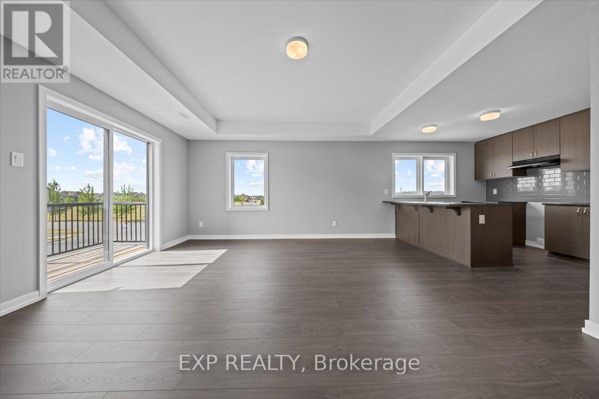 Similar model photos showcase builder finishes.