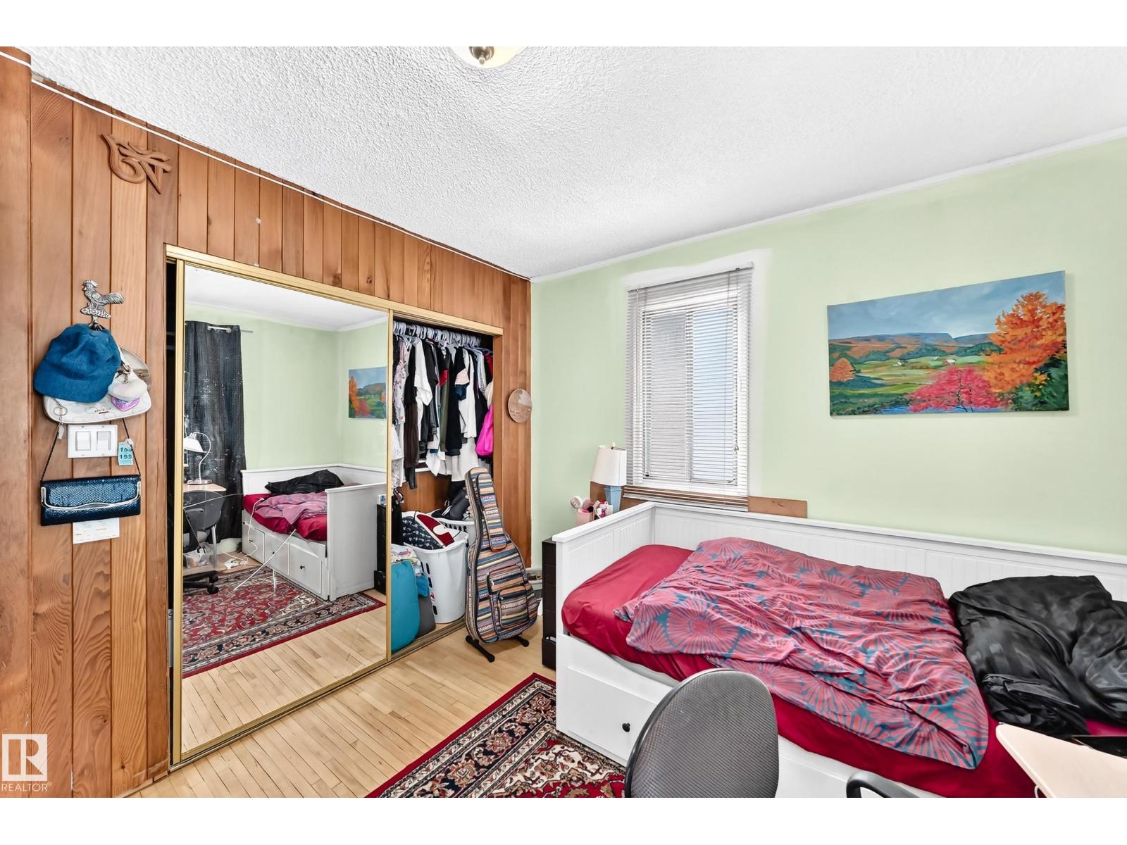 12031 90 Street NW - Photo 13
