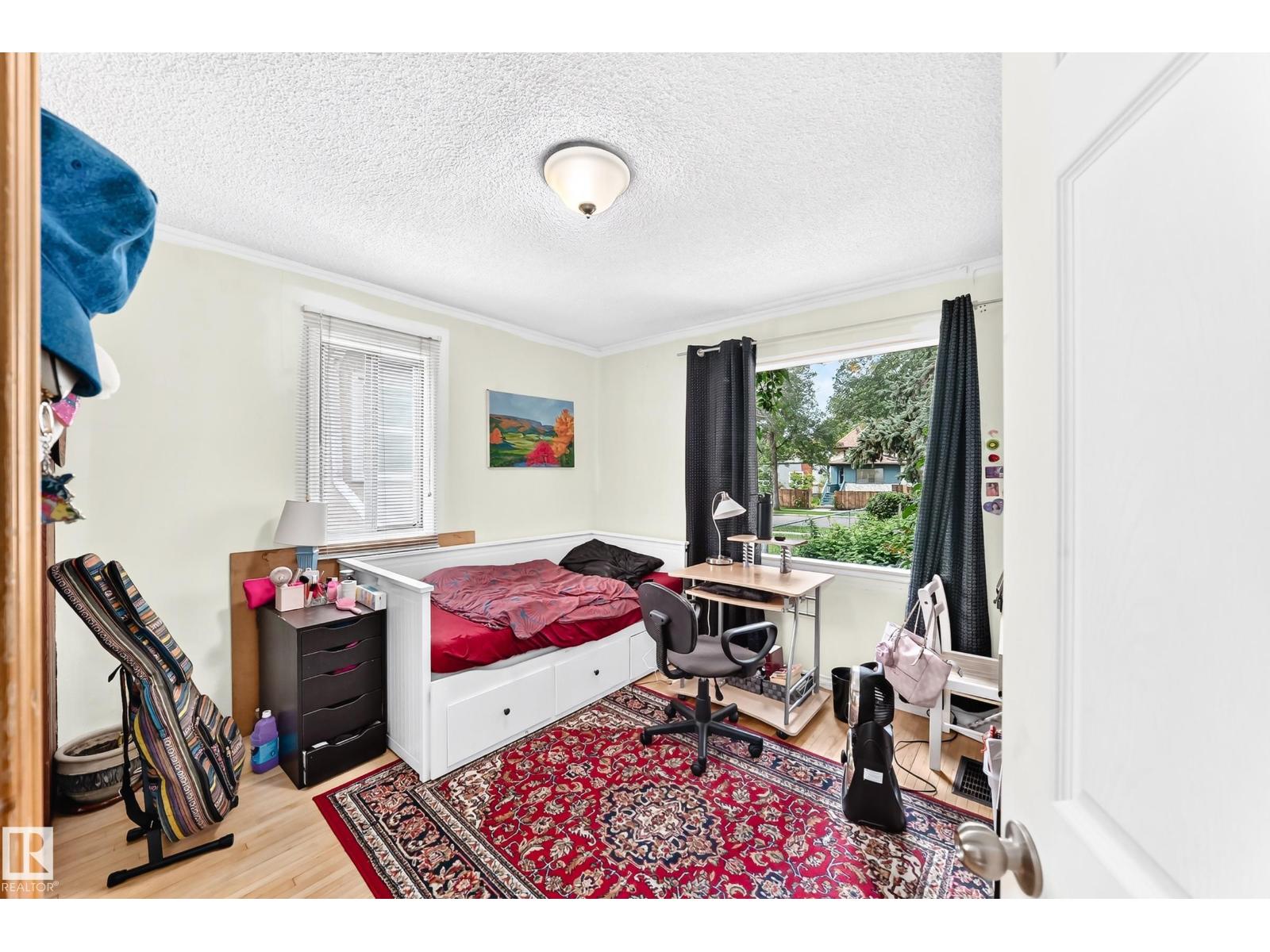12031 90 Street NW - Photo 11