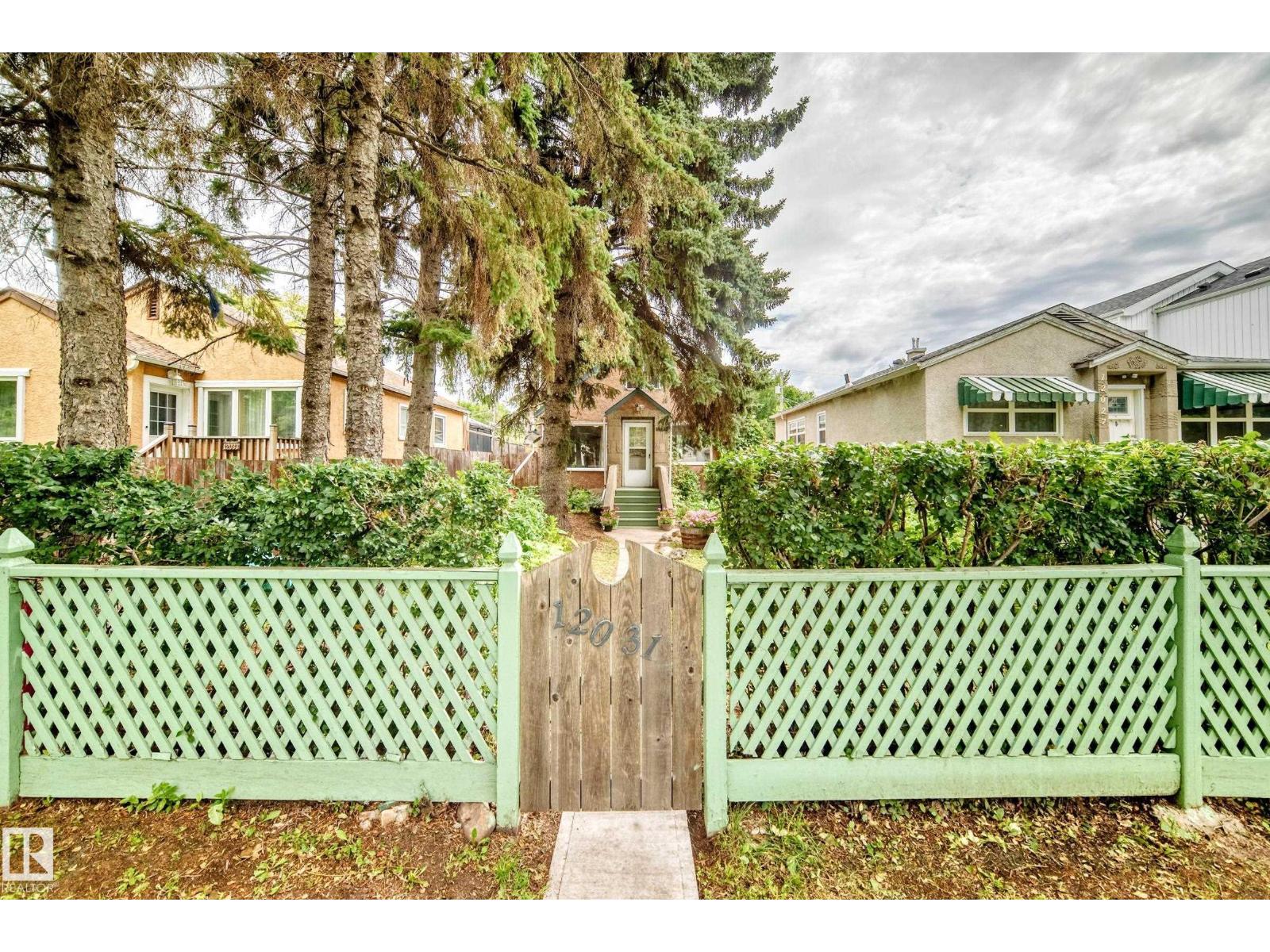 12031 90 Street NW - Photo 42