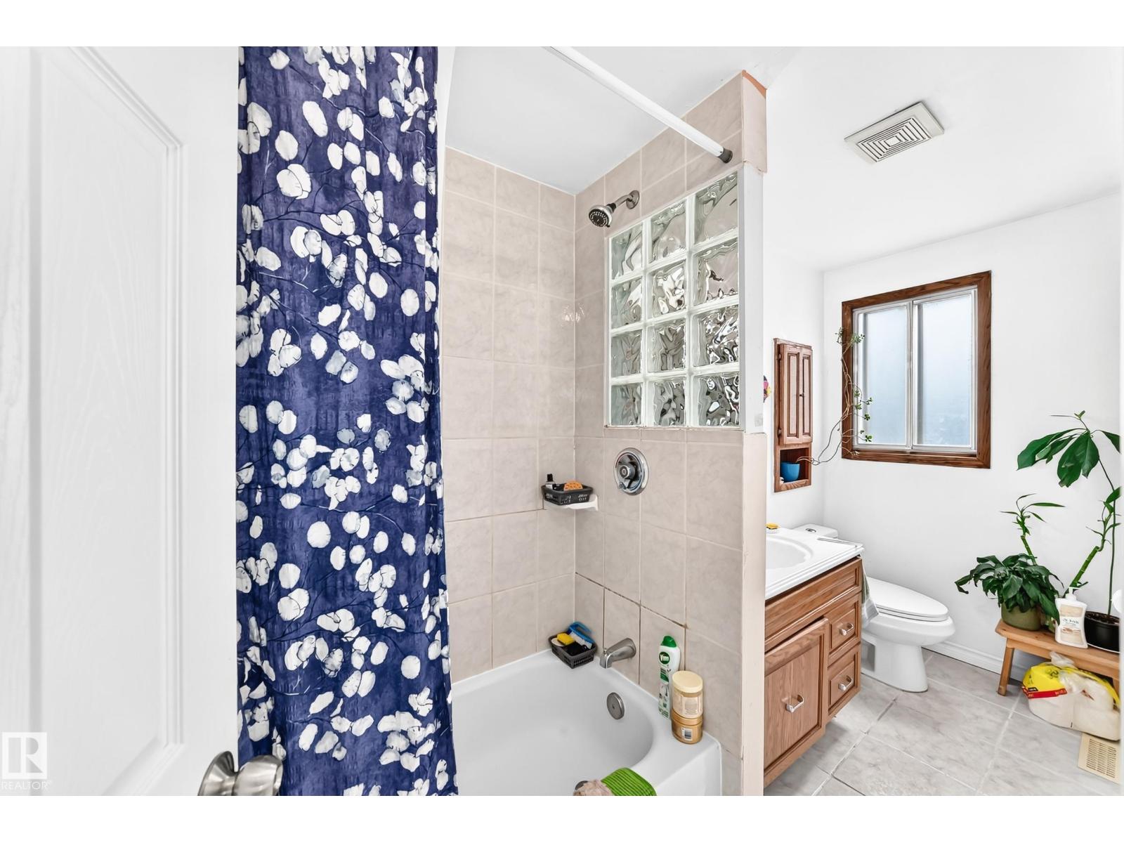 12031 90 ST NW - 15
