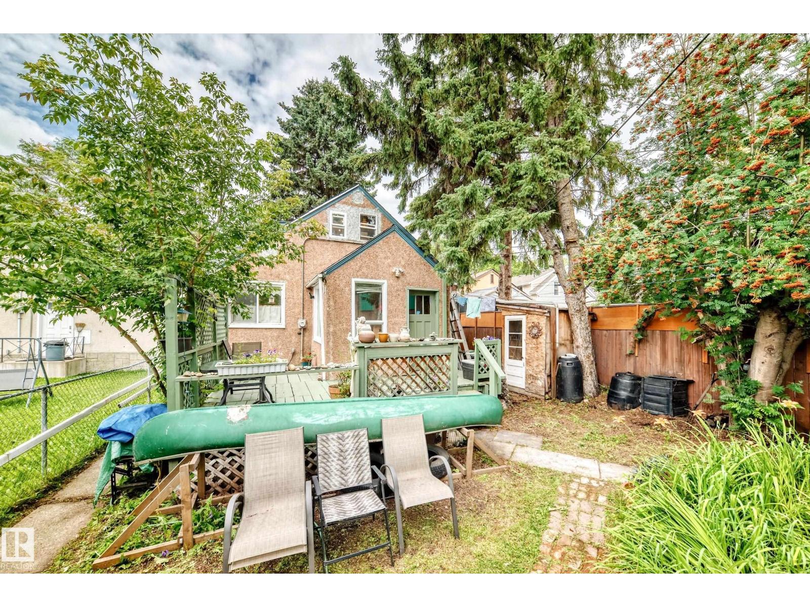 12031 90 Street NW - Photo 39