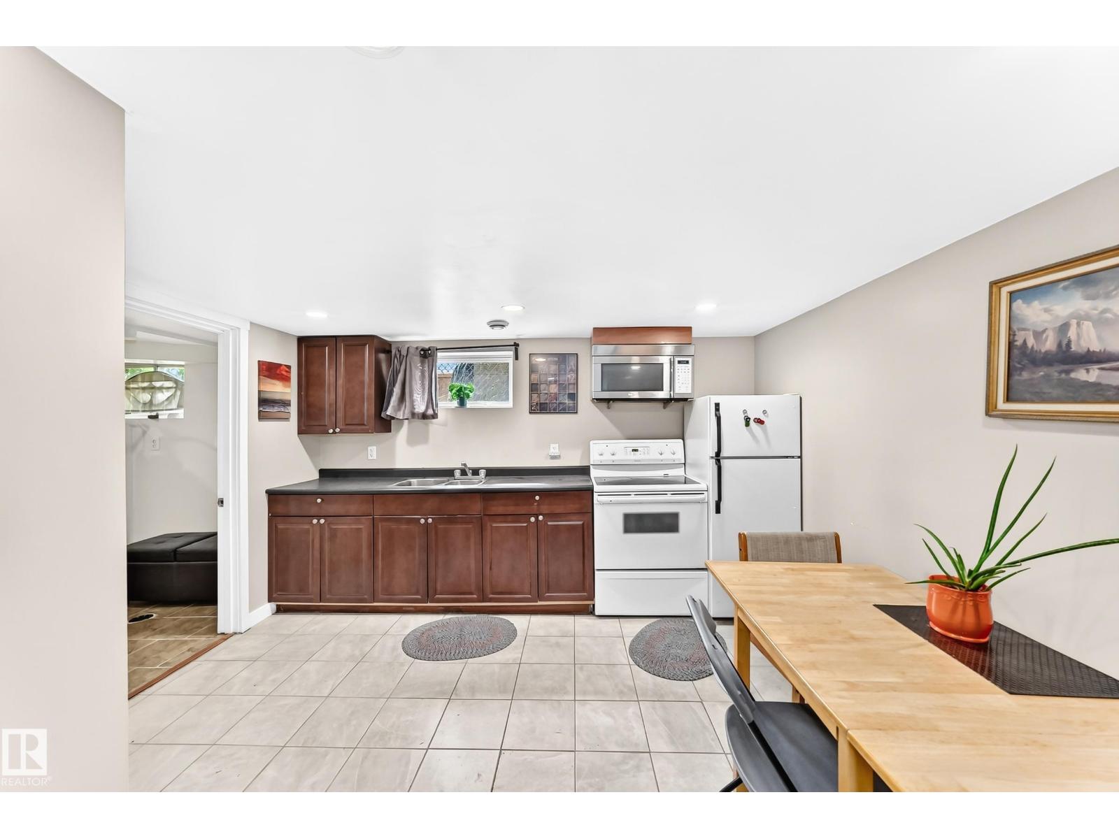 12031 90 Street NW - Photo 23