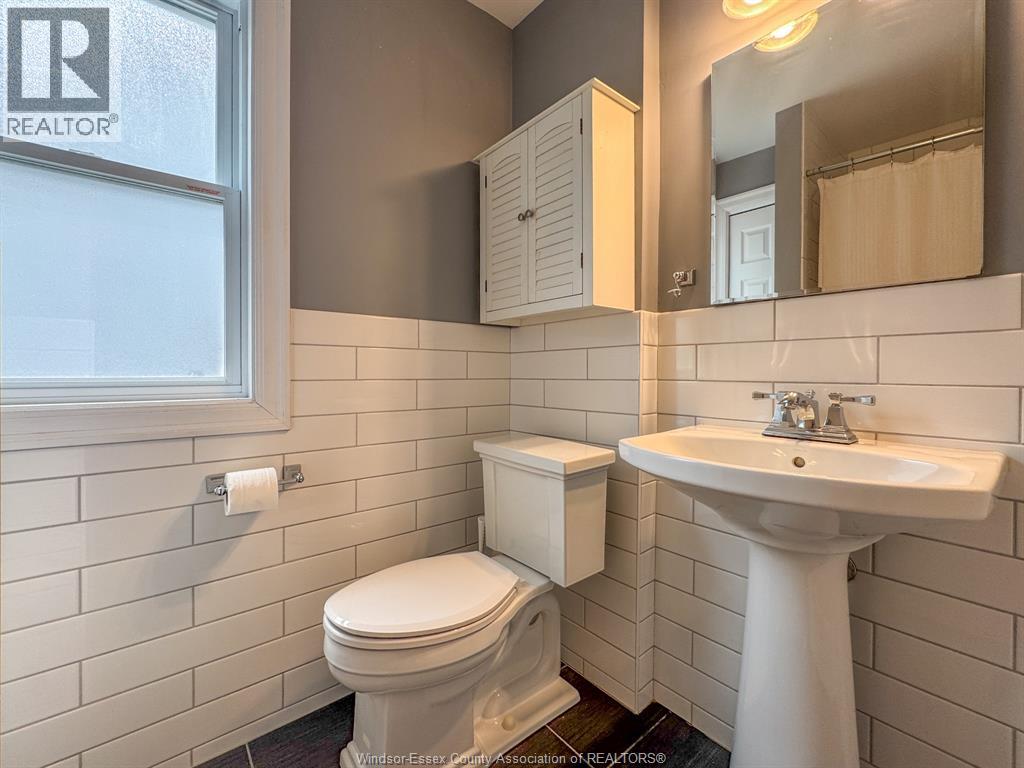 1111 ELSMERE - 14