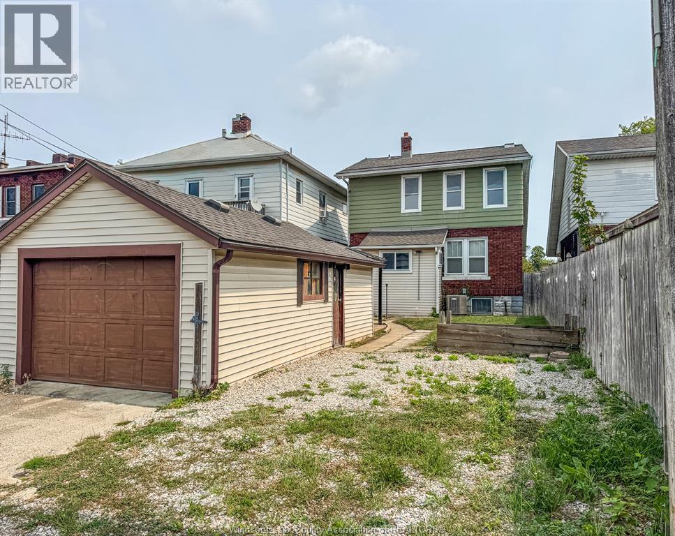 1111 ELSMERE - 18