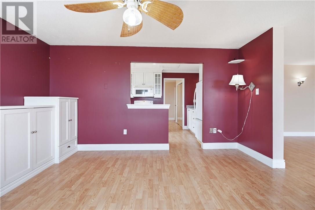 2000 Regent Unit# 501 - 8