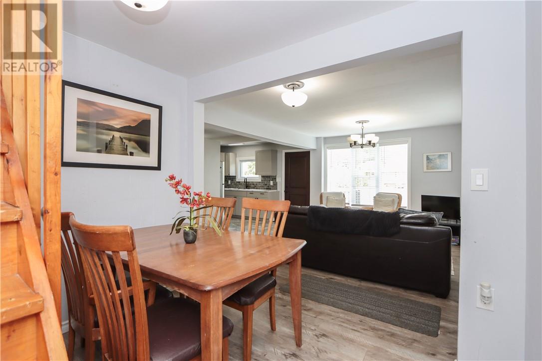 883 Howey Drive - Image 21