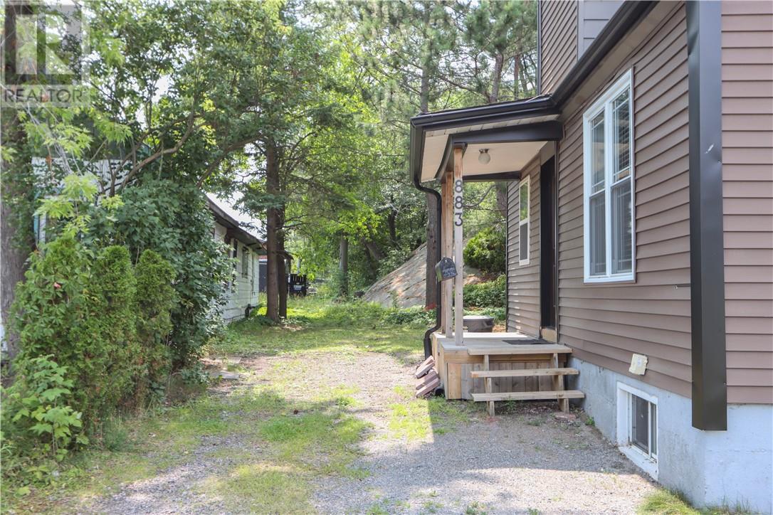 883 Howey Drive - 29