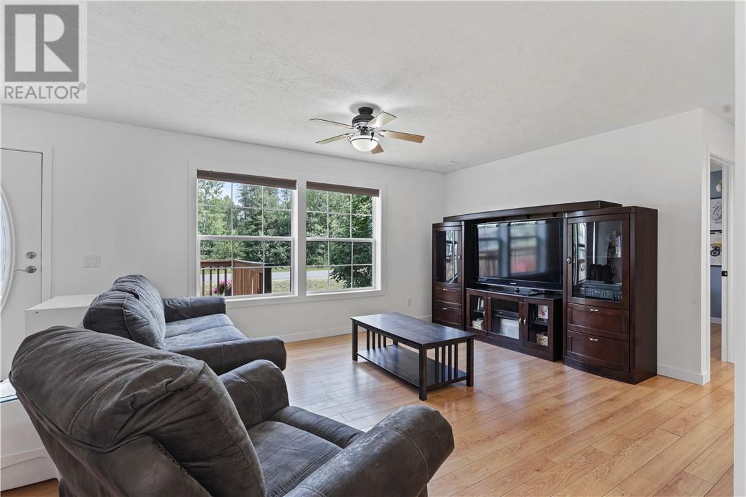 124 YOCOM Drive - 18