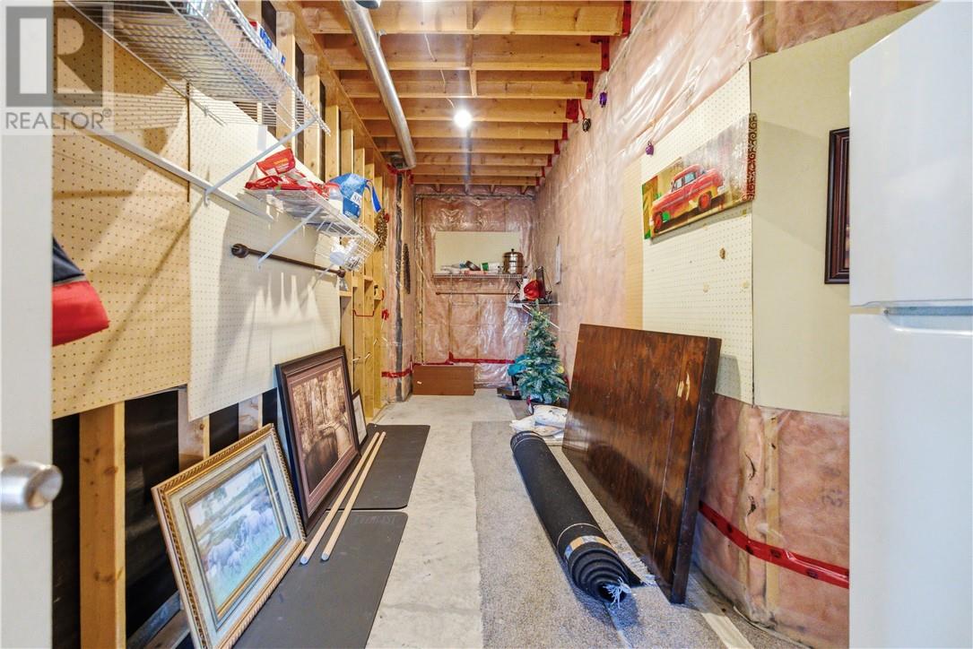 790 Arnold Street - Image 58