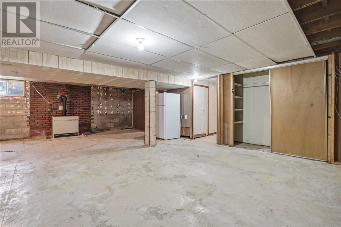 799 Belanger Street - Image 23