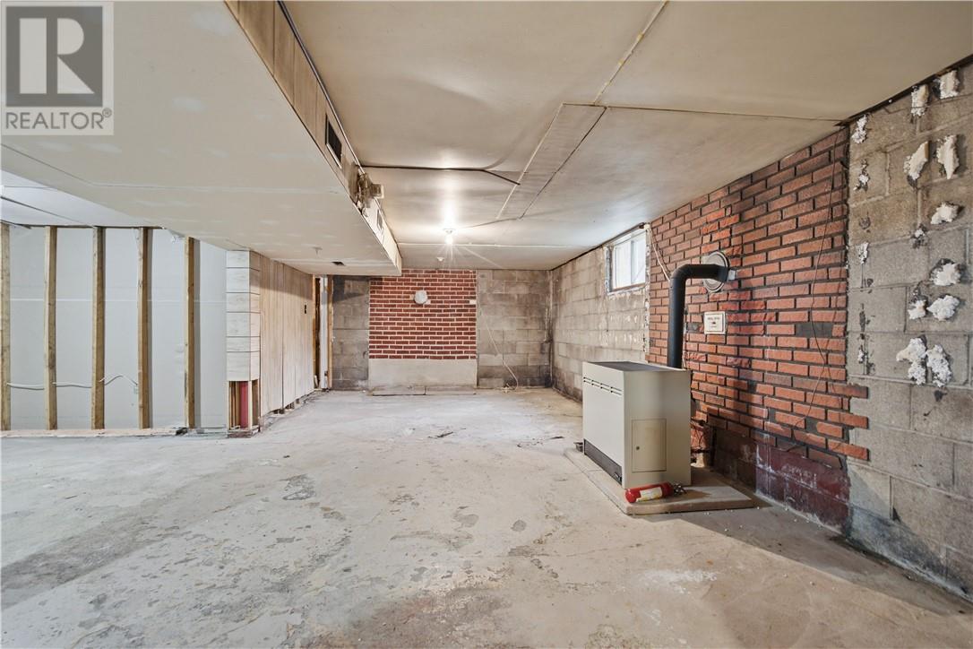 799 Belanger Street - Image 24