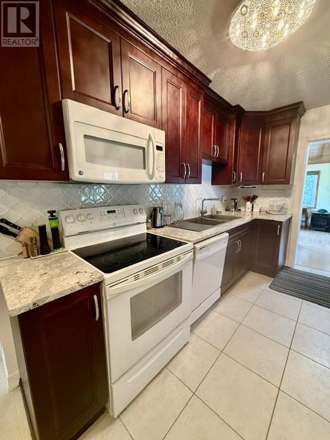 290 Second St N - Image 17